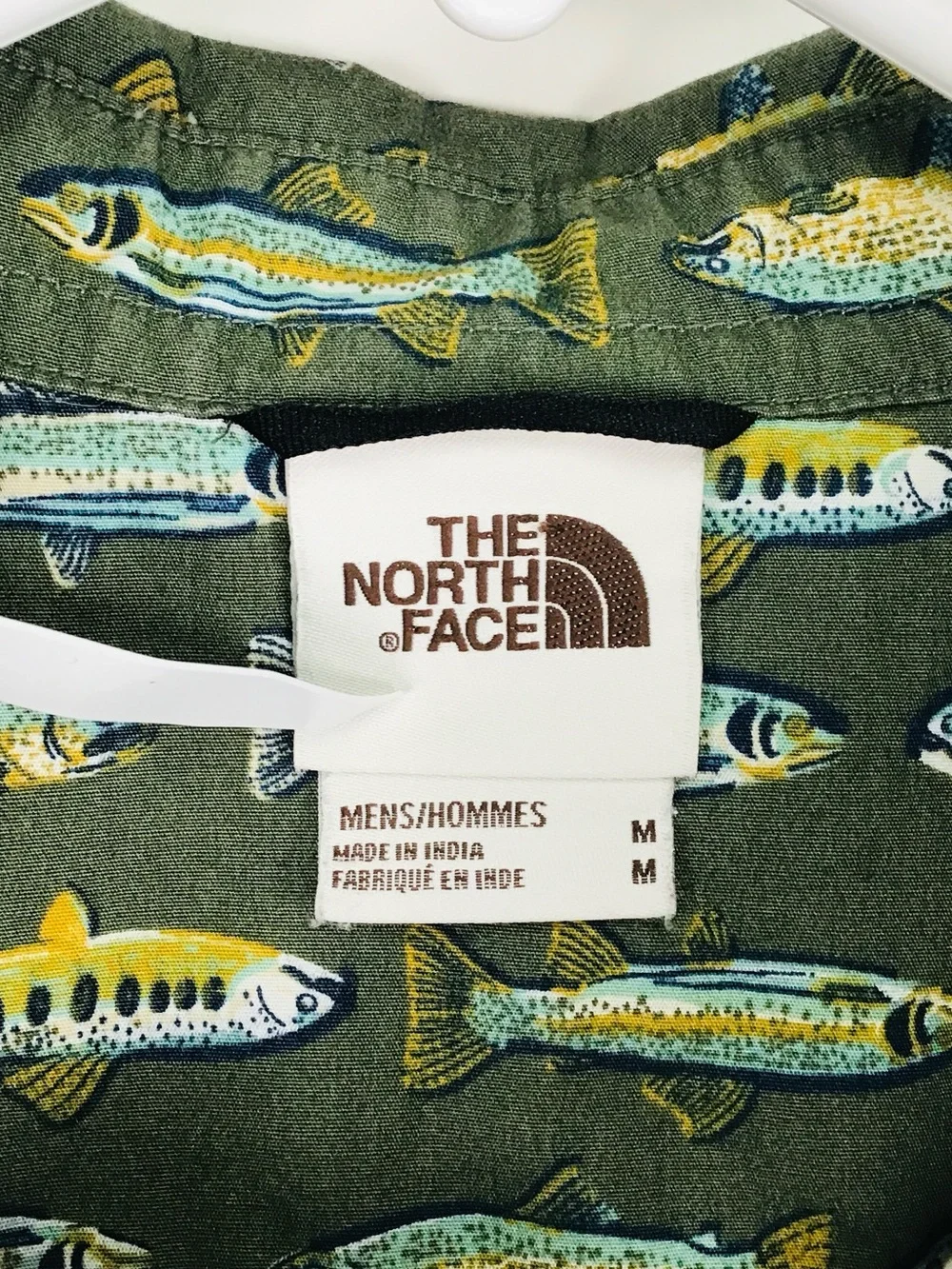 The North Face men’s short sleeve button up casual shirt medium